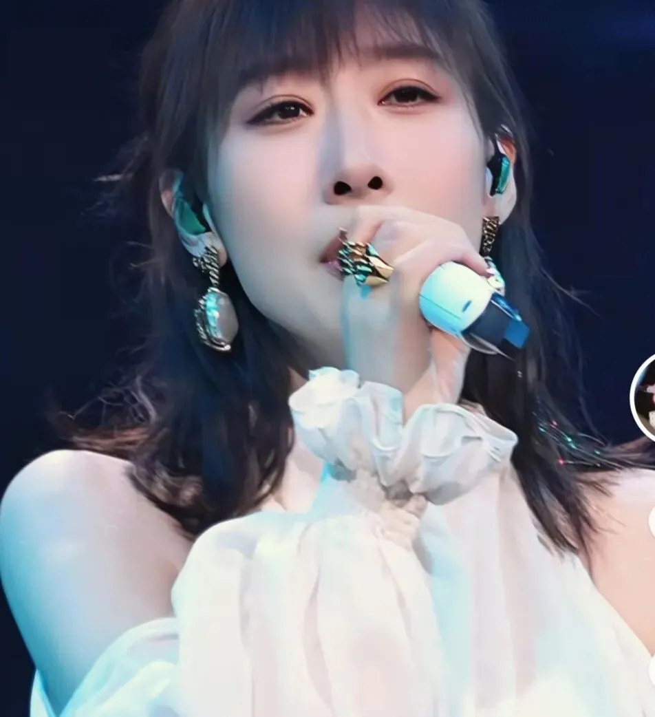 好歌推荐:再听任素汐原创歌曲《胡广生》|聆听小人物的相互救赎与对尊严的渴求