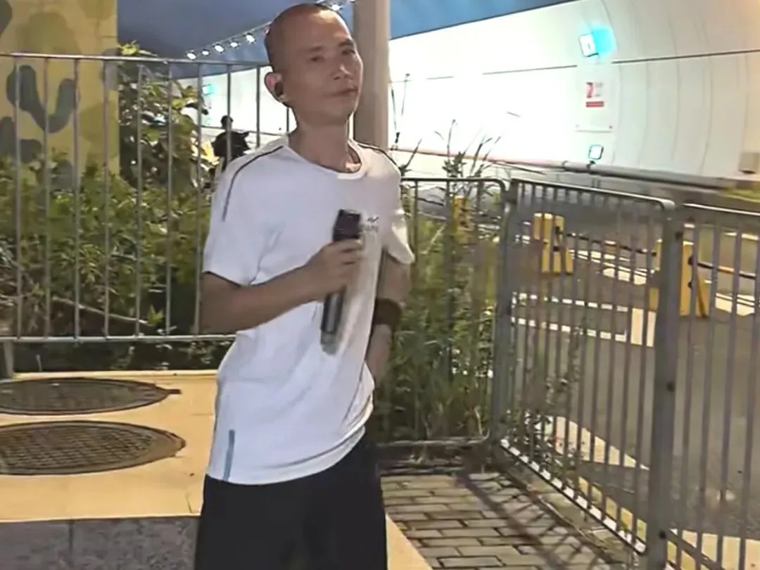 长辈唱老歌被年轻人嘲笑?你的热爱从不分土不土