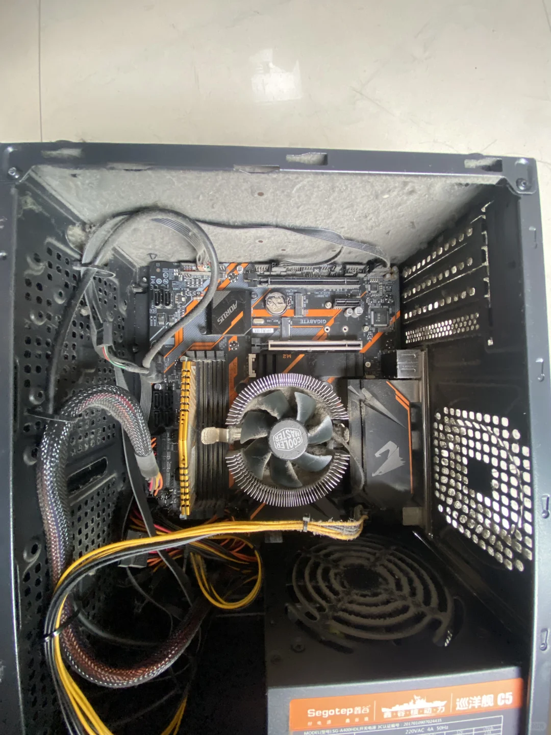 旧电脑主机深度清洁