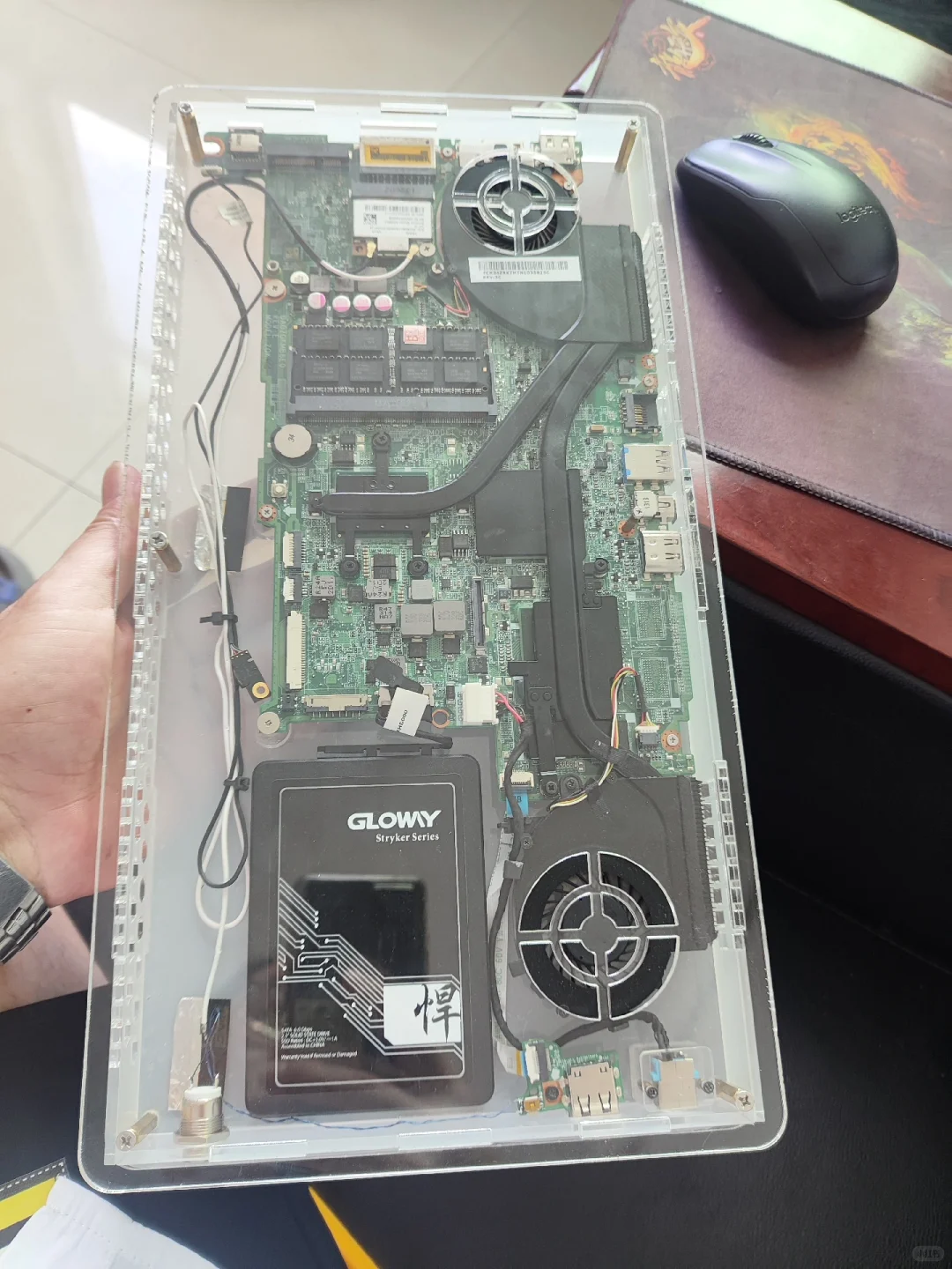 出笔记本改便携一体机