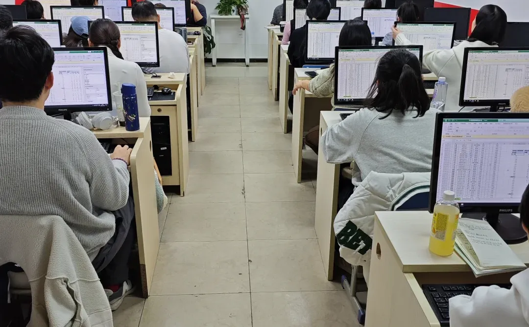 上海电脑基础，Excel，PPT，AI办公软件培训