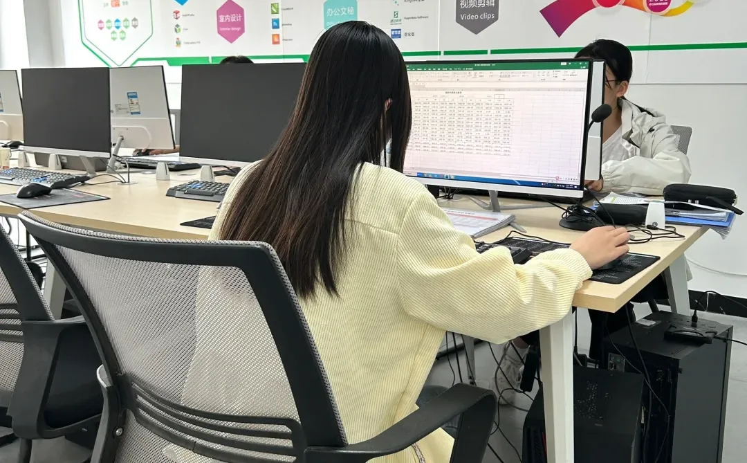 推荐一个南宁学电脑的地方！