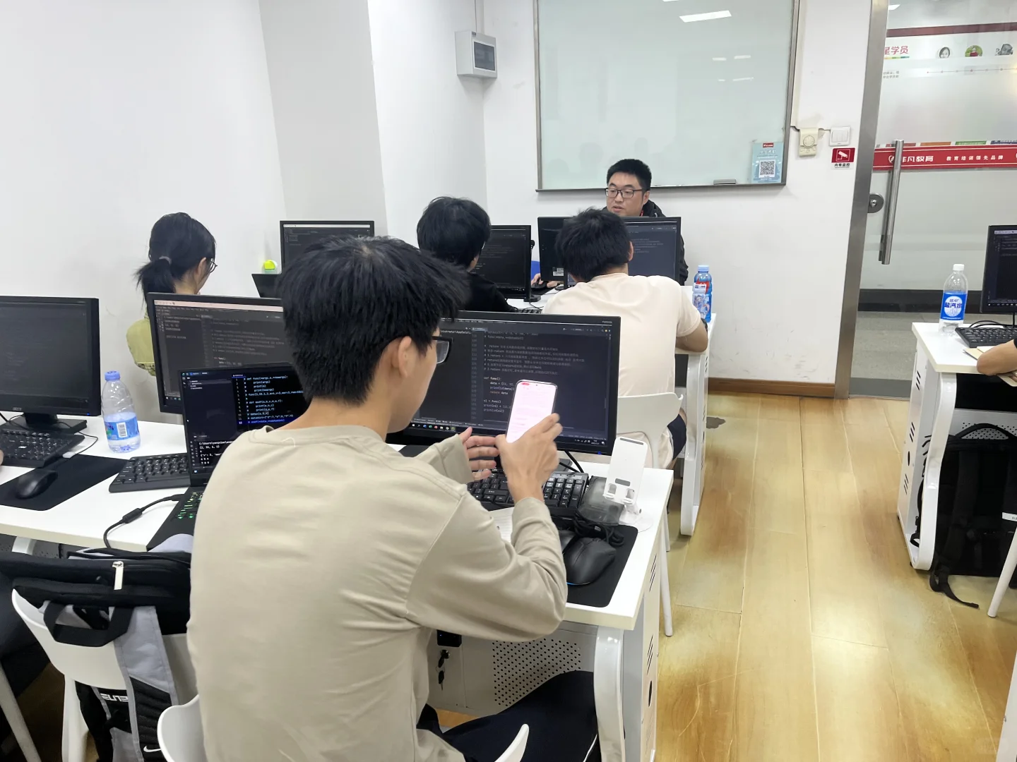 线下面授｜C+Java+Python+web前端编程培训