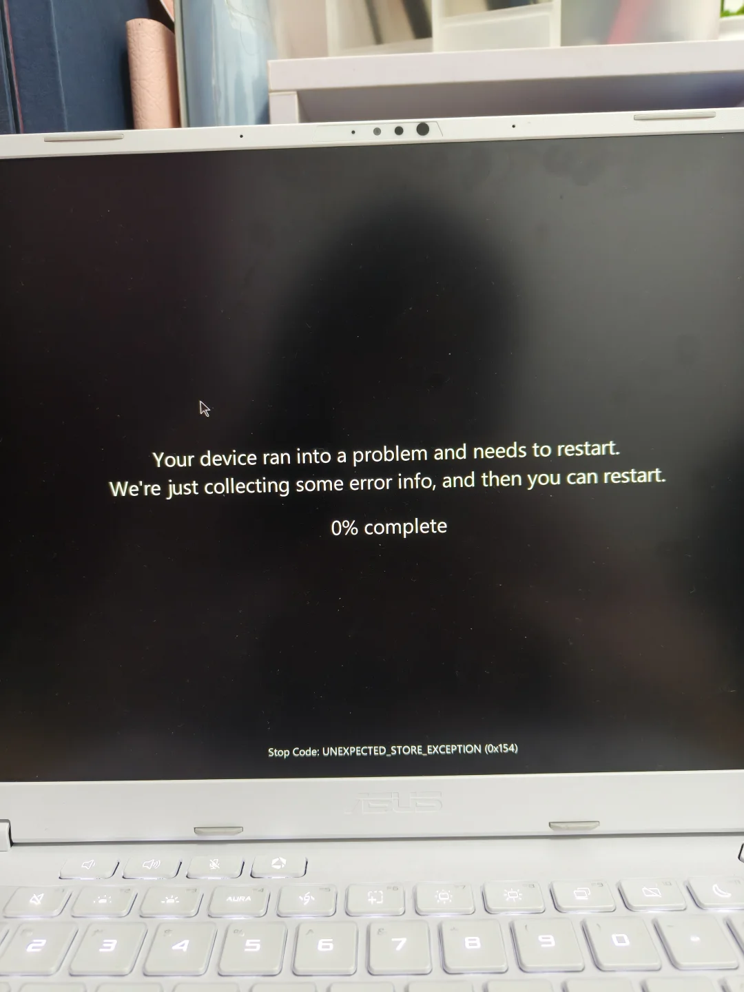 天选air黑屏故障。