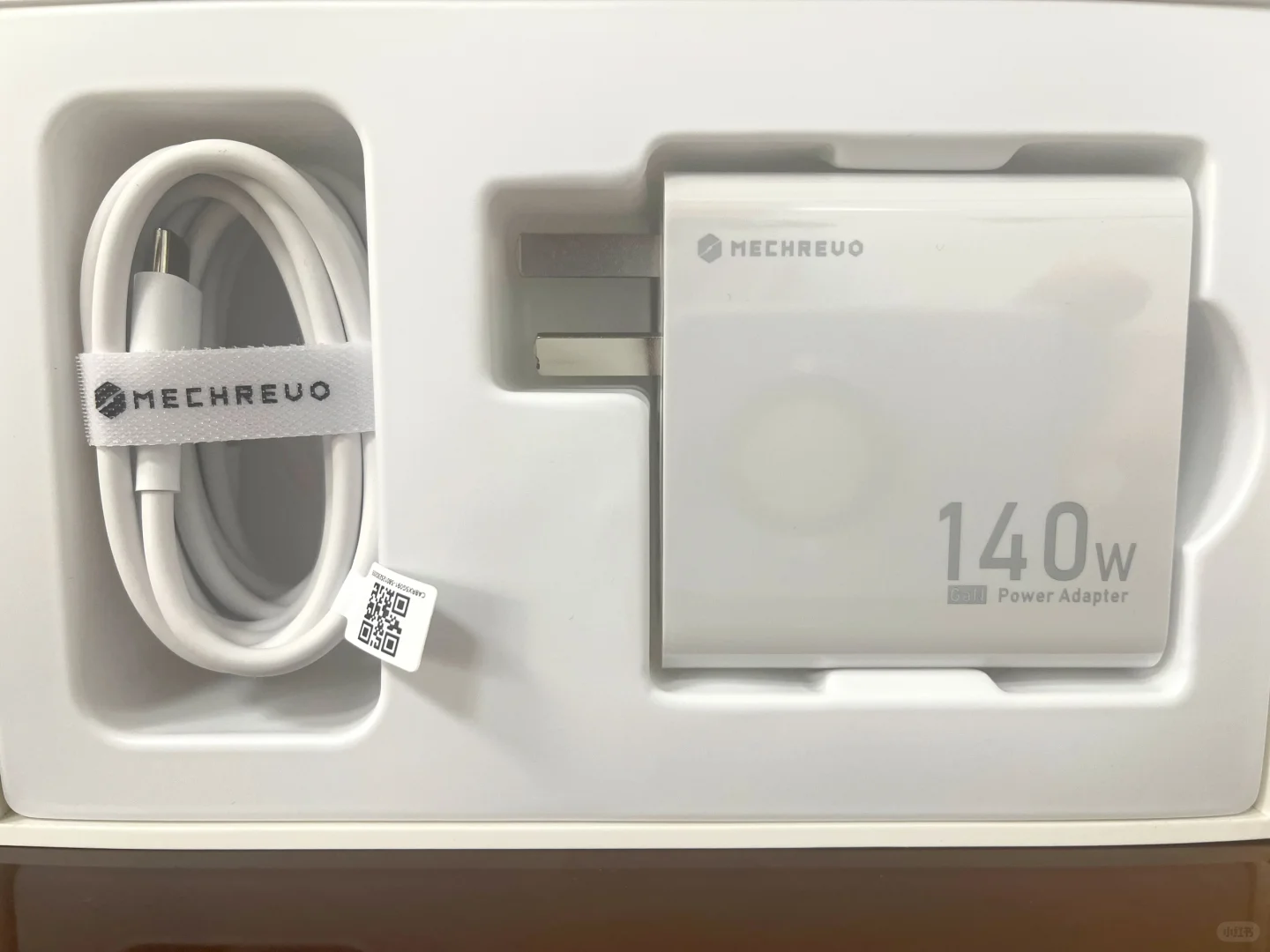 机械革命 私有协议 PD140W电源适配器 开箱
