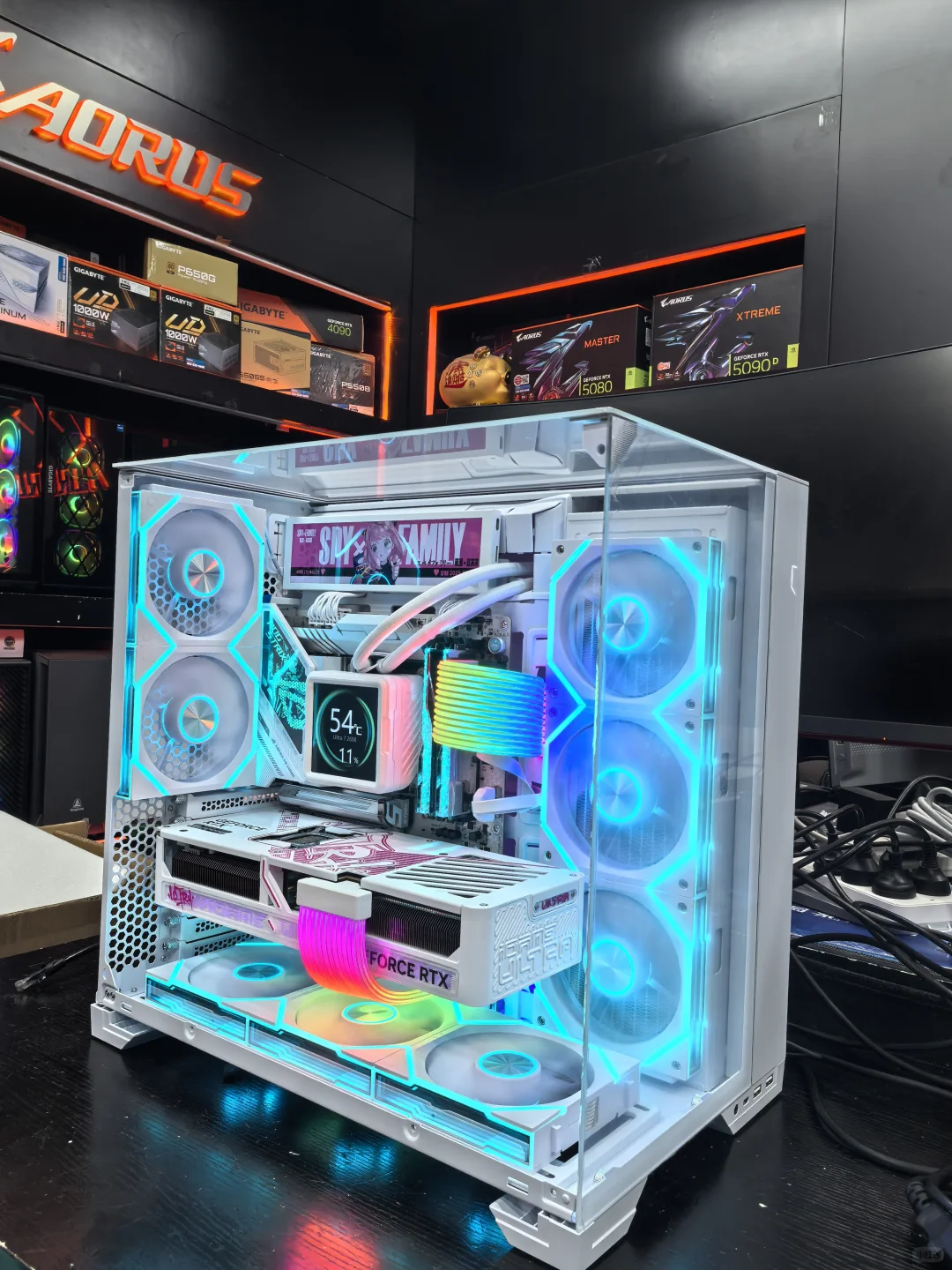 救命！上海宝山男友把顶配浪漫塞进机箱了