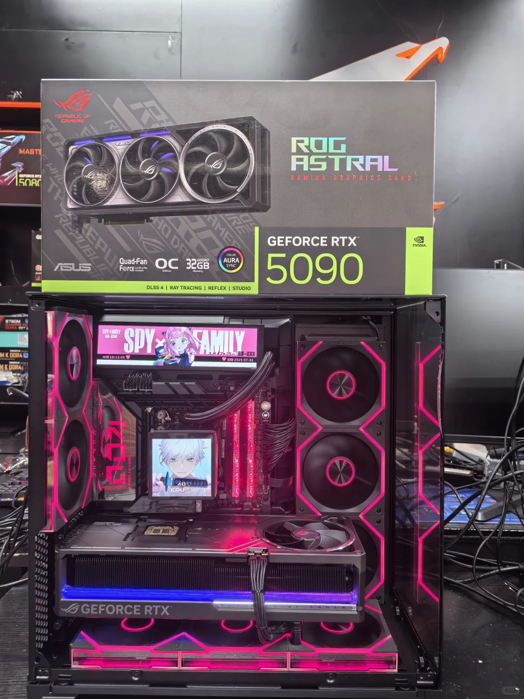 游戏开发小哥哥的梦幻主机，性能拉满💥