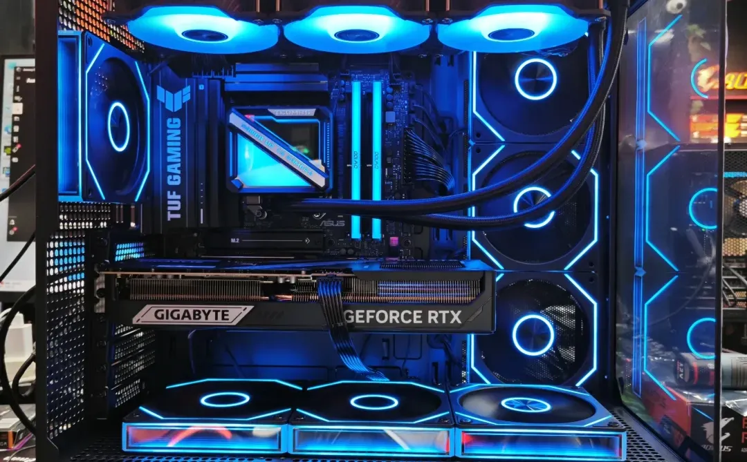 旧电脑下岗！小哥哥以旧换新攒出梦中情机