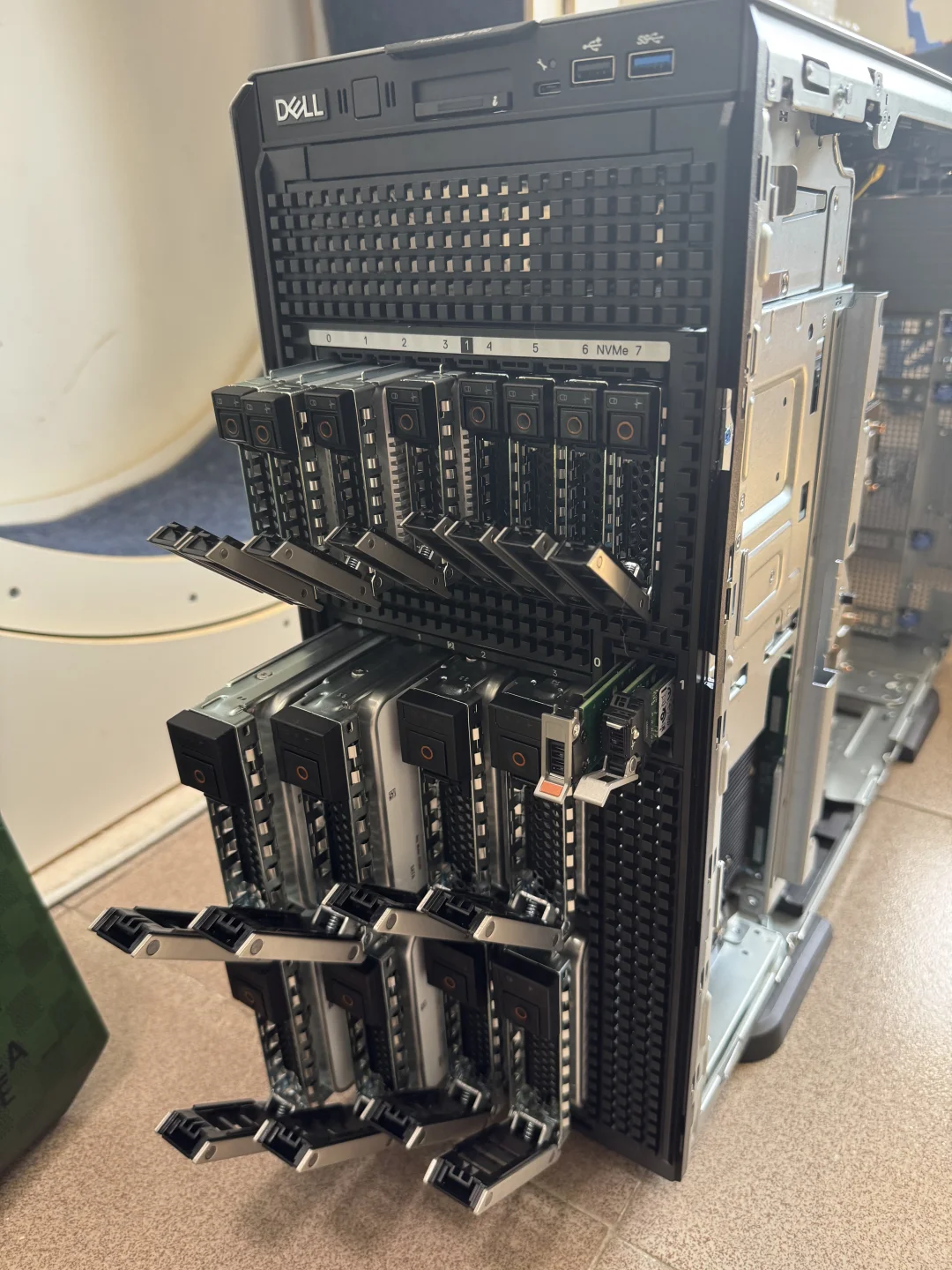 量化交易服务器戴尔双路T560 配置解析