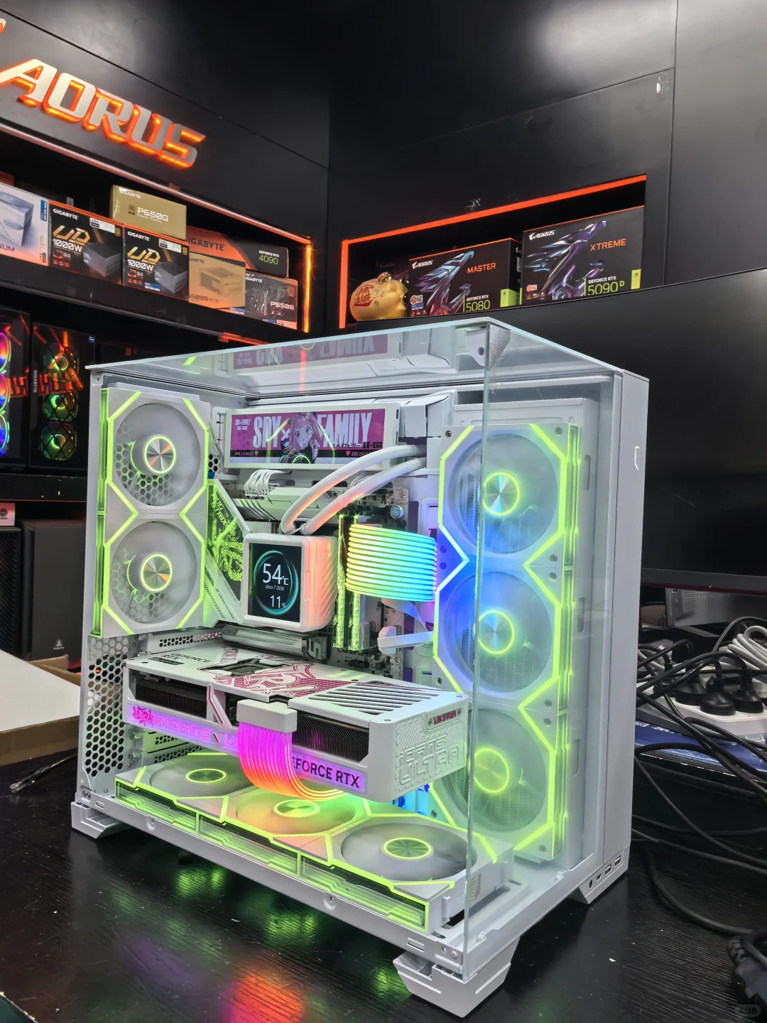 救命！上海宝山男友把顶配浪漫塞进机箱了