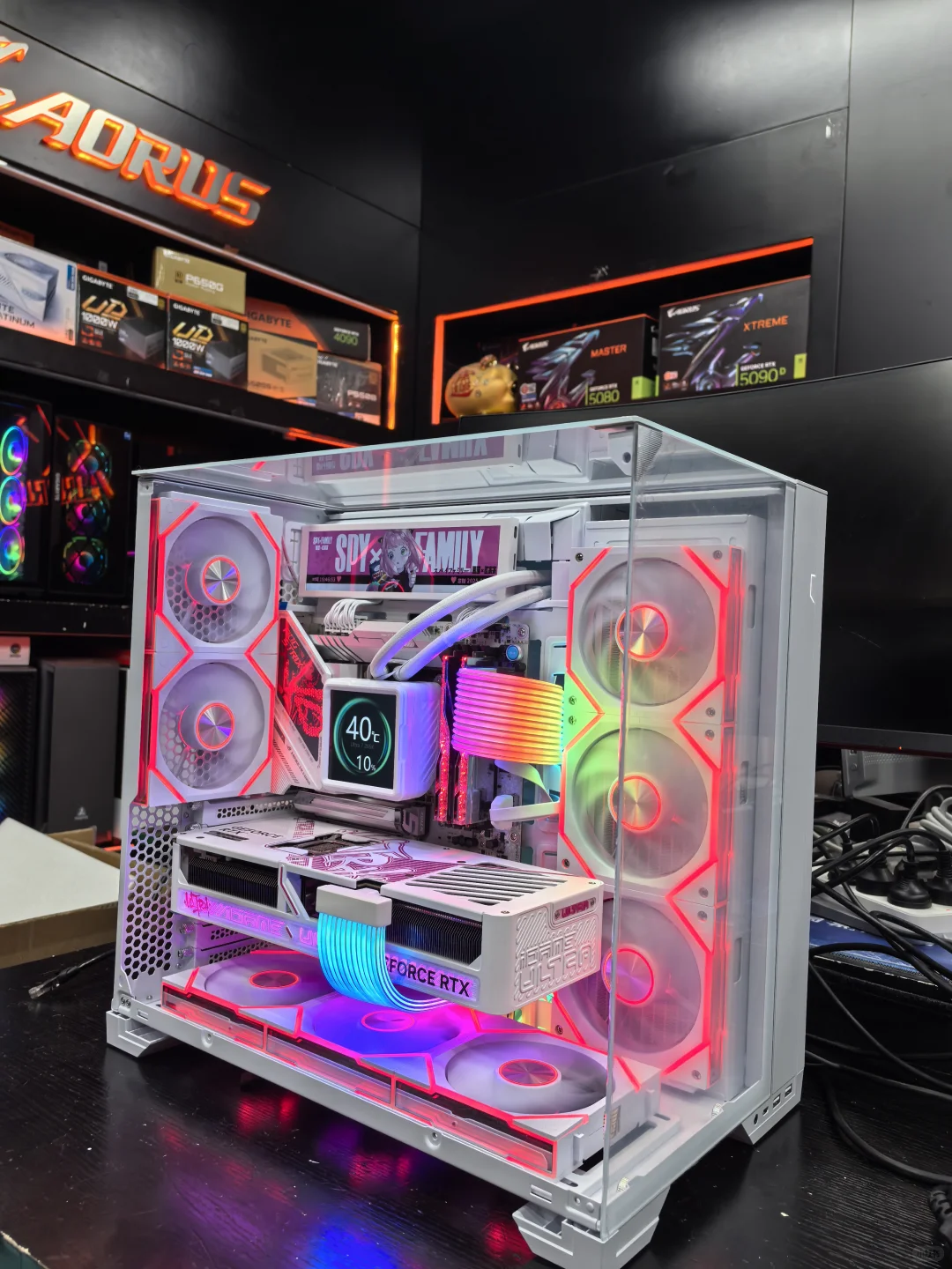 救命！上海宝山男友把顶配浪漫塞进机箱了