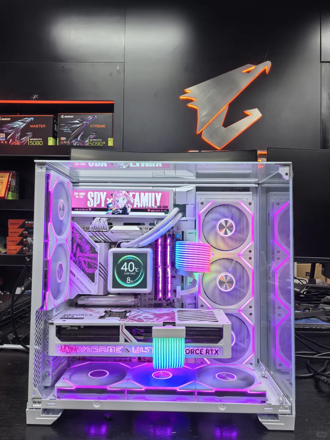 救命！上海宝山男友把顶配浪漫塞进机箱了