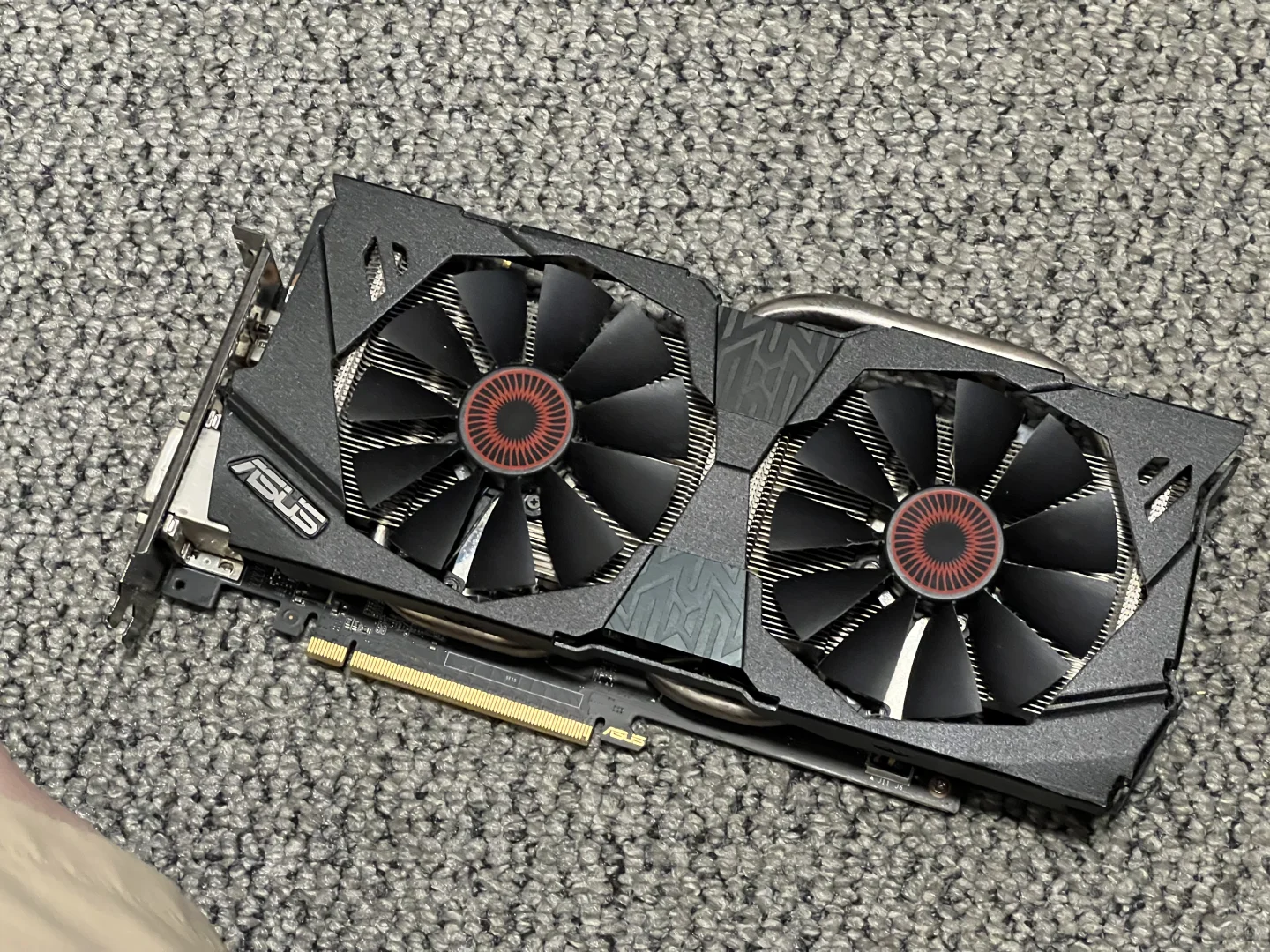 悉尼出闲置电脑硬件 内存条