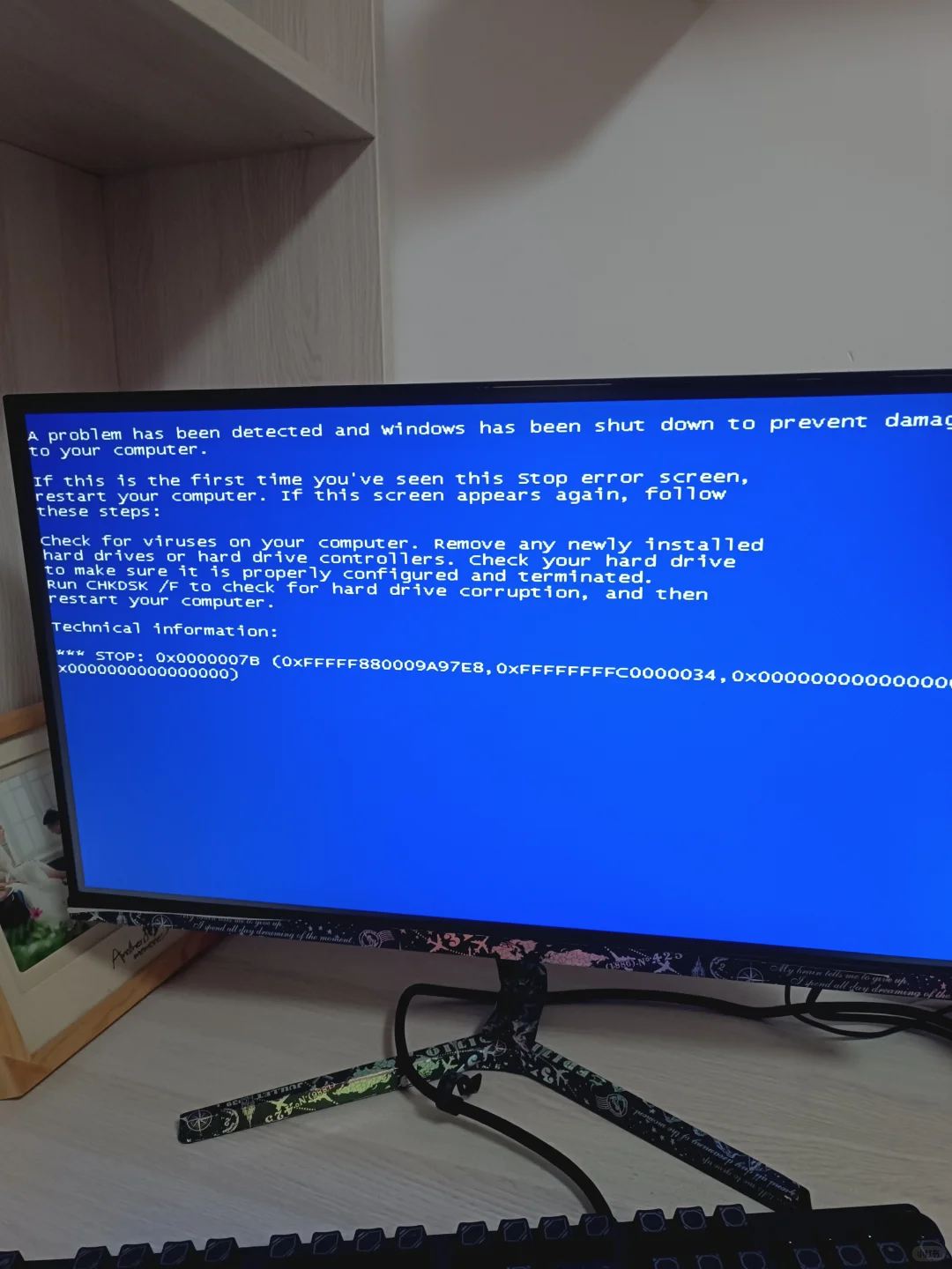 电脑长期不用,开机显示器不亮、蓝屏自救