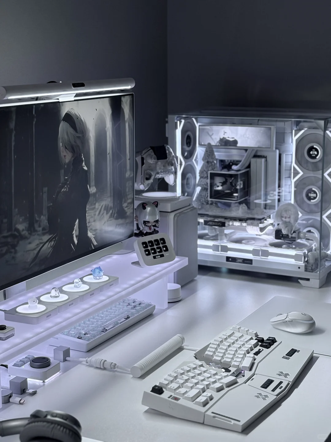 说好的情侣电竞房，却成了我一个人的…