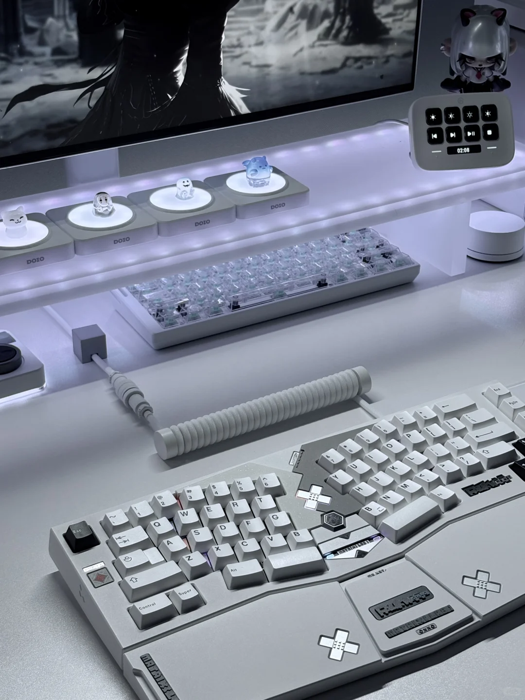 说好的情侣电竞房，却成了我一个人的…