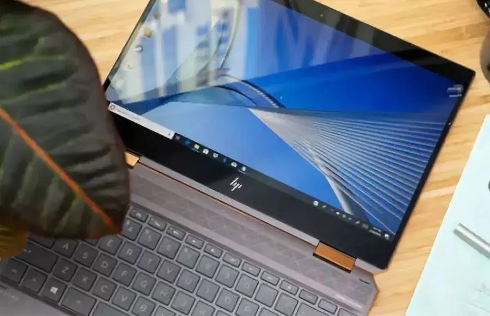 电脑故障维修技巧教程:新手必看的修电脑技巧!