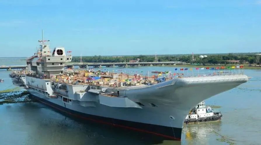 在航母上偷电脑硬件的人抓到了