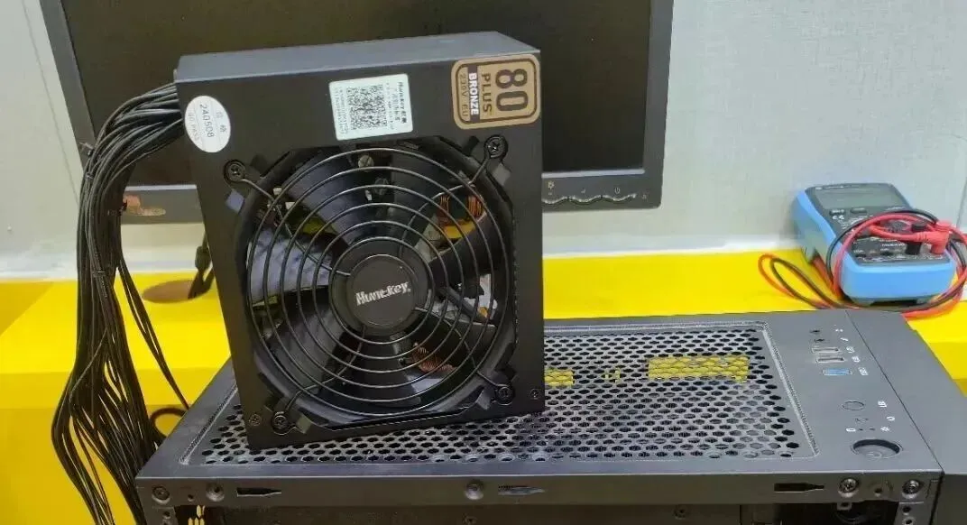 【电脑硬件故障及解决办法】电脑在运行过程中突然死机、重启!如何是好?