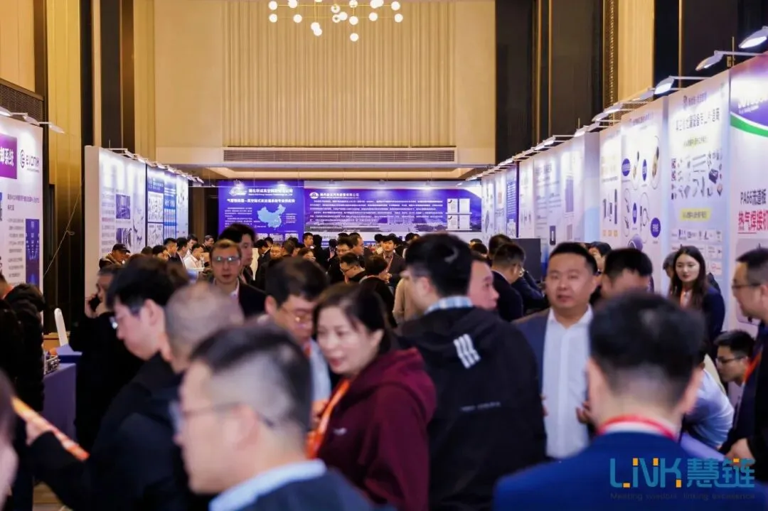 【服务器液冷技术应用的挑战与机遇】宝德计算机系统股份有限公司亮相2025数据中心&AI芯片&储能液冷散热大会