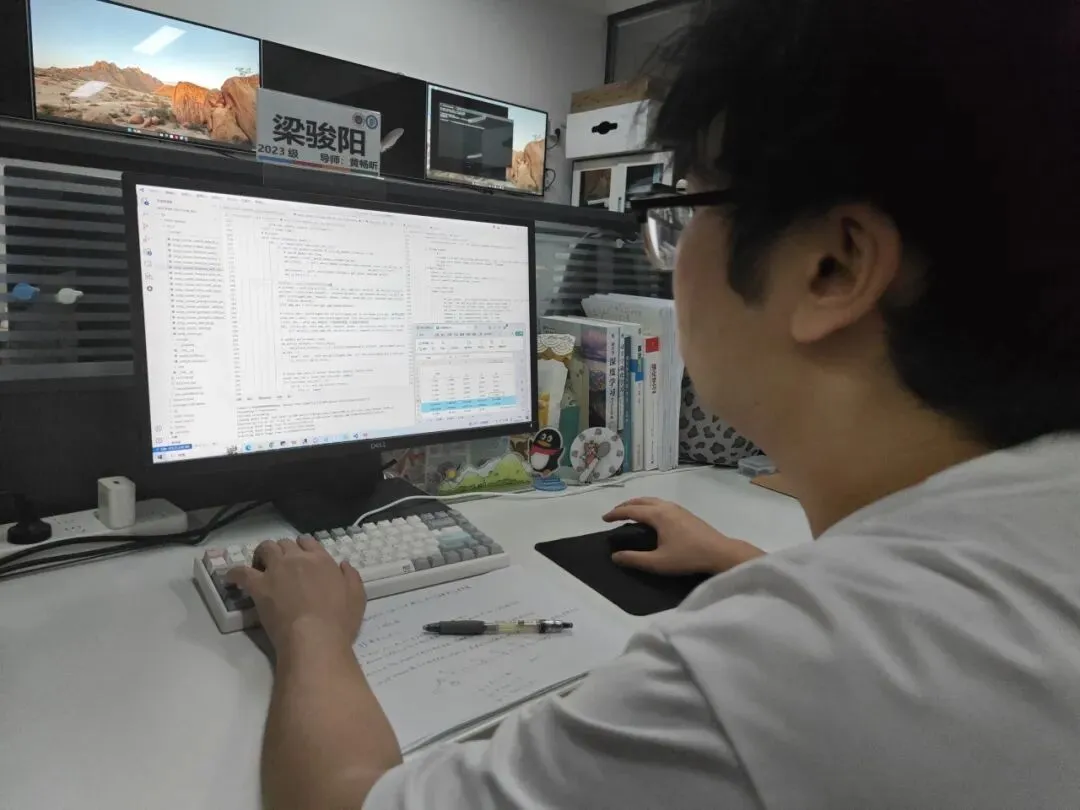 荔研专访 | 计算机技术硕士研究生梁骏阳——2025年国家奖学金获得者