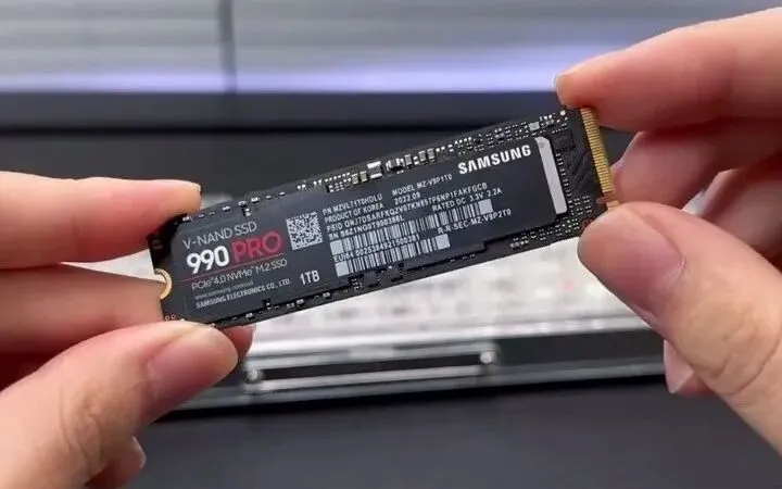 2026年电脑硬件选购指南:一篇文章搞懂七大硬件怎么选!