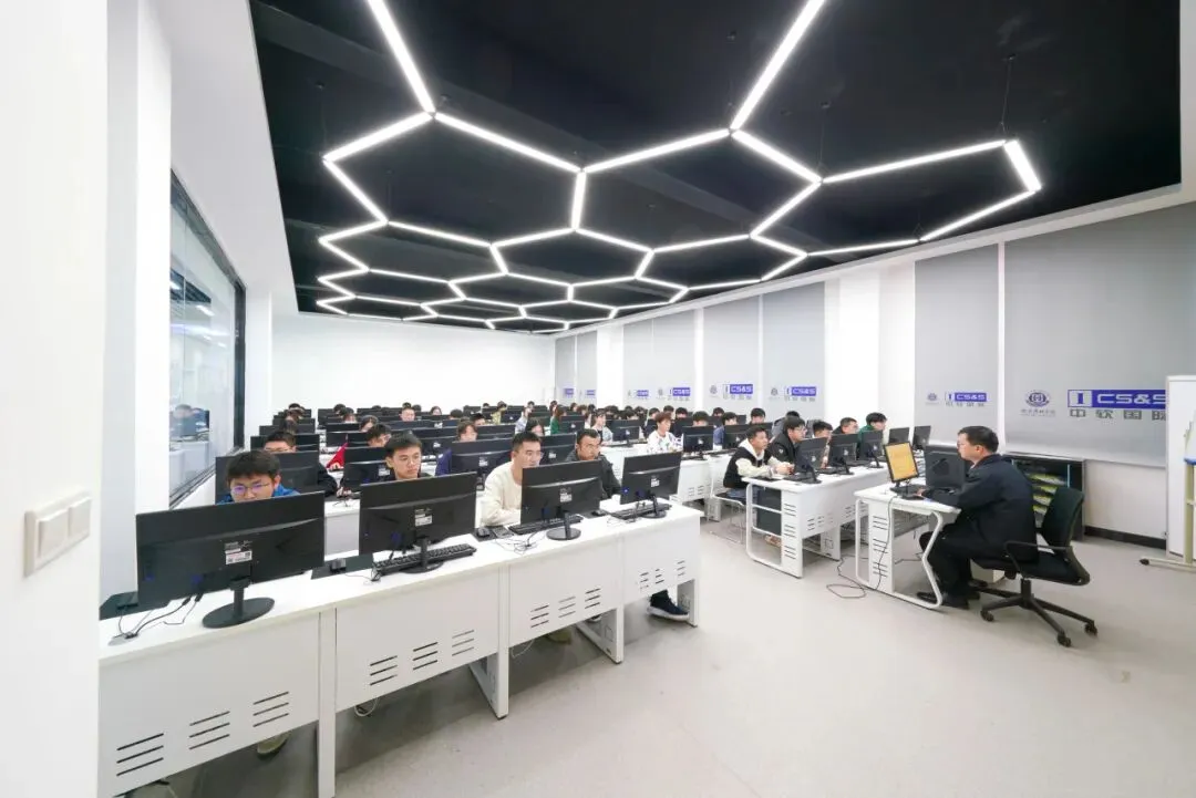 专升本专业|计算机科学与技术:一流专业,高薪就业