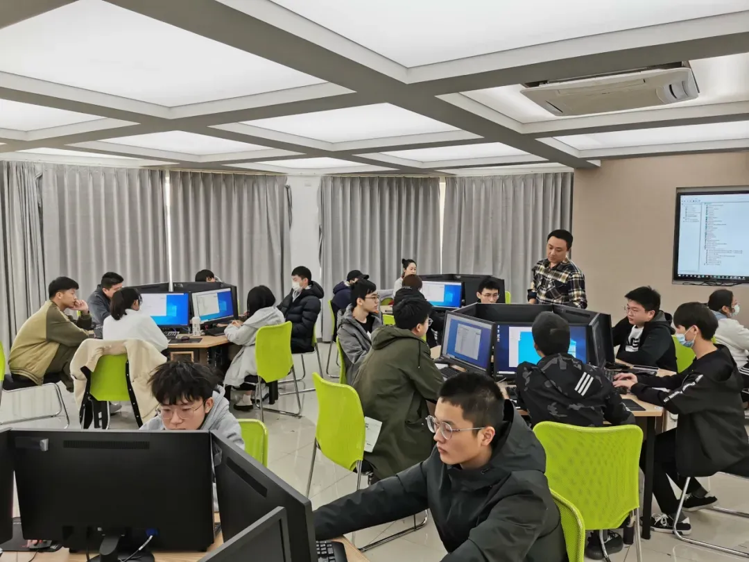 专业领航丨计算机应用技术(网络应用技术)专业: 共建华为ICT学院,培养智能网络人才