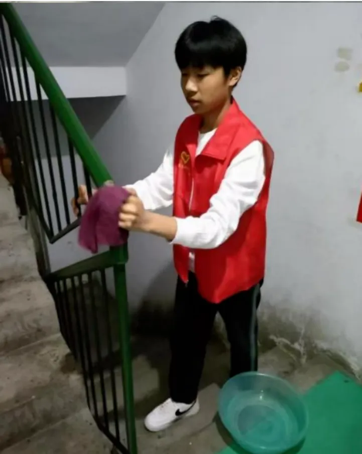 【计算机科学与技术系】返家乡社会实践|数字赋能显身手,青春奉献新时代——计科系组织开展2026年寒假返家乡社会实践系列活动(一)