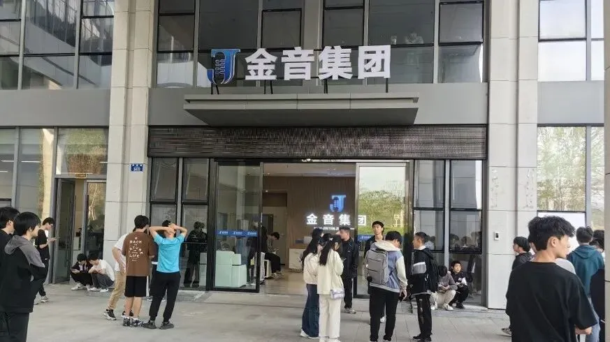 城院 • 专业 | 计算机网络技术:网络与安全人才紧缺,竞争力强、薪资高