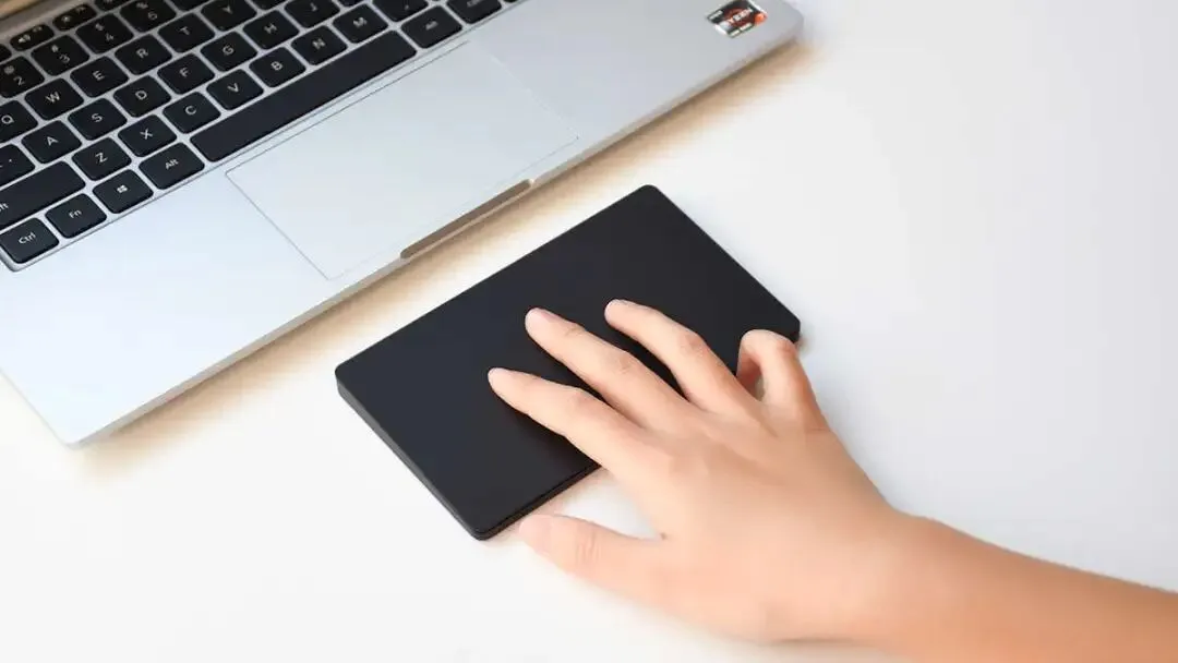 卷卷小技巧丨Windows触摸板手势操作教程