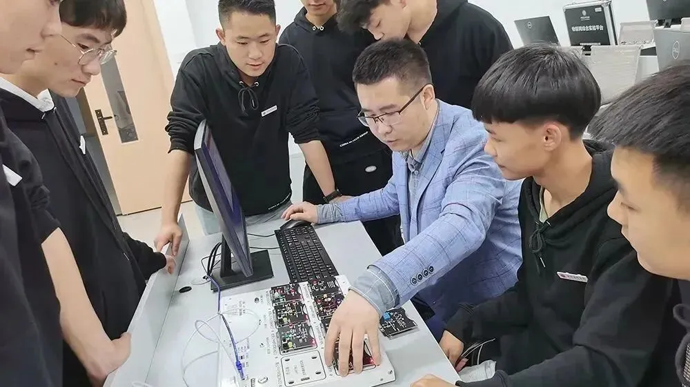 【单招专业库】计算机类(计算机应用技术、软件技术)|用代码敲出不一样的人生