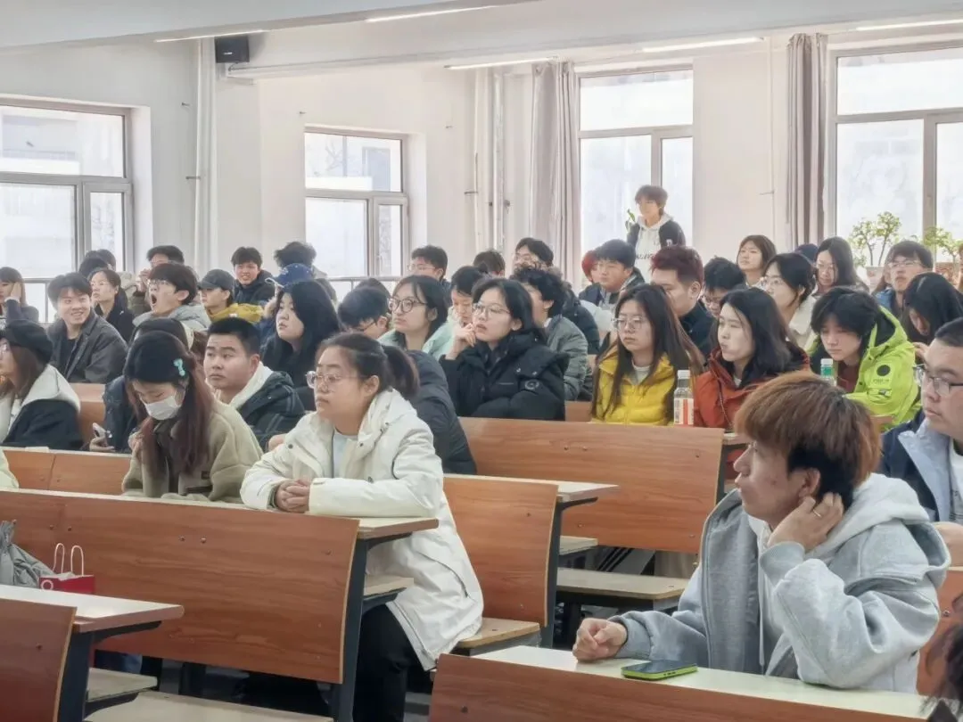 计算机科学与技术学院(软件学院)团委组织开展2026年上半年入团积极分子团课学习