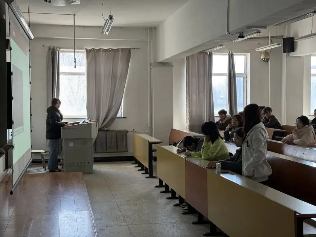 计算机科学与技术学院(软件学院)团委组织开展2026年上半年入团积极分子团课学习