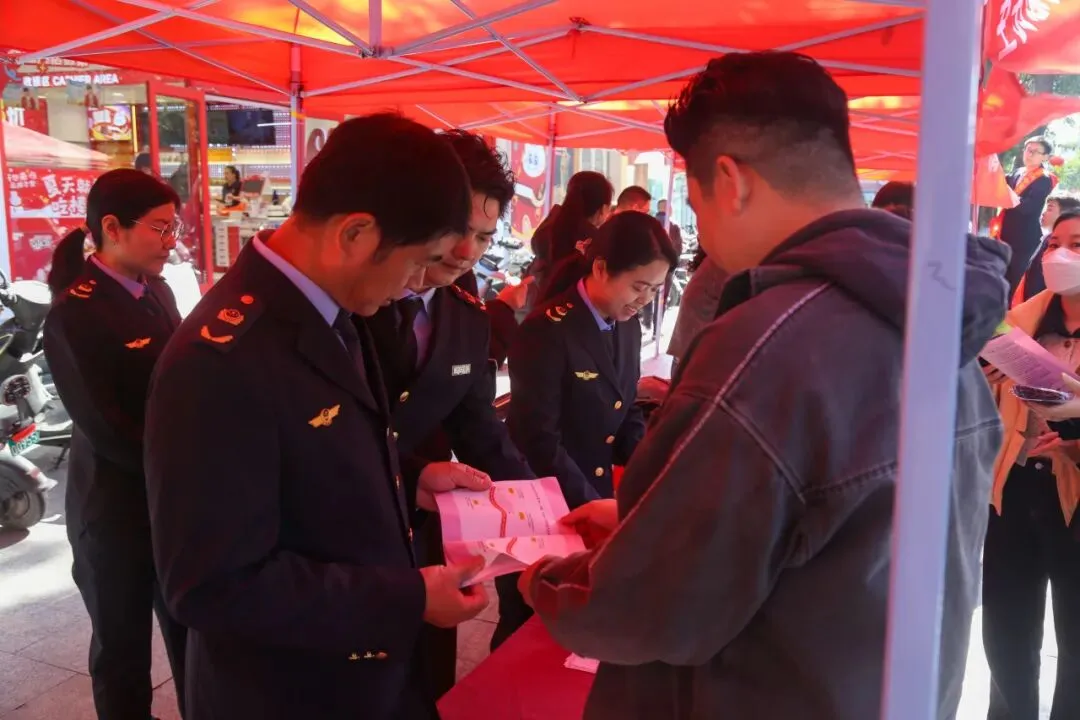 提升消费品质——县市场监督管理局组织开展“3·15”系列宣传活动