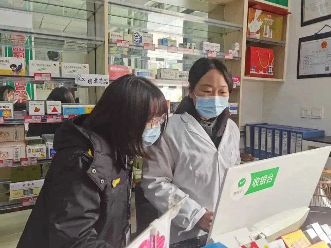 秭归县市场监管局开展连花清瘟系列药品专项检查