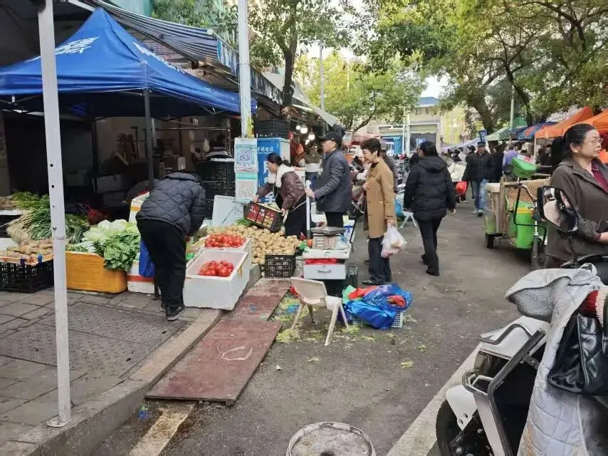 古田县开展大世界市场市容环境整治行动