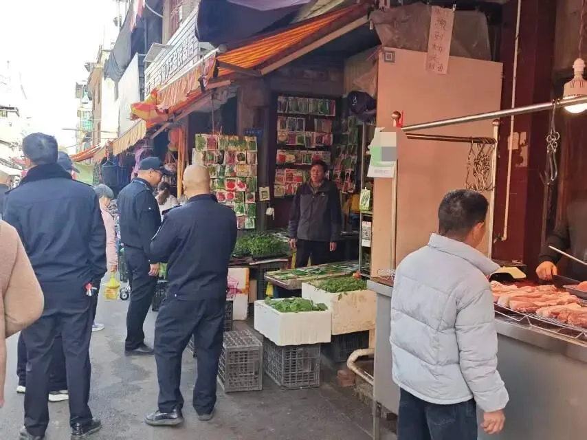 古田县开展大世界市场市容环境整治行动