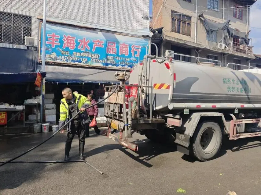 古田县开展大世界市场市容环境整治行动