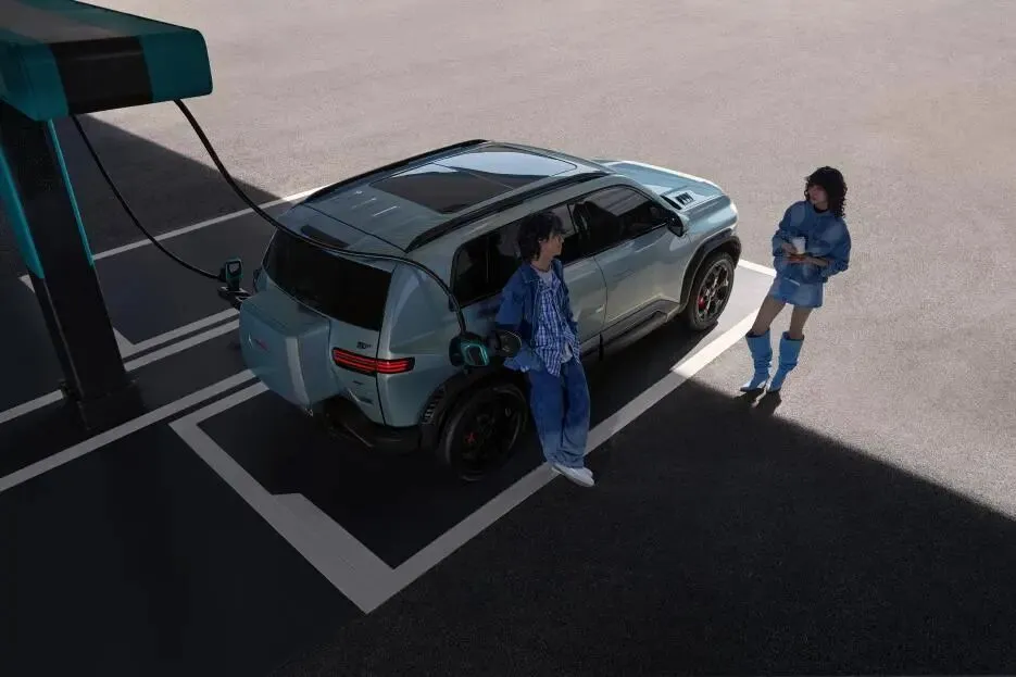 迅速满足市场期待 A级纯电SUV方程豹钛3闪充版上市 15万起