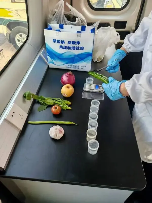 法库县市场监管局开展“你点我检” 守护群众“舌尖安全”!