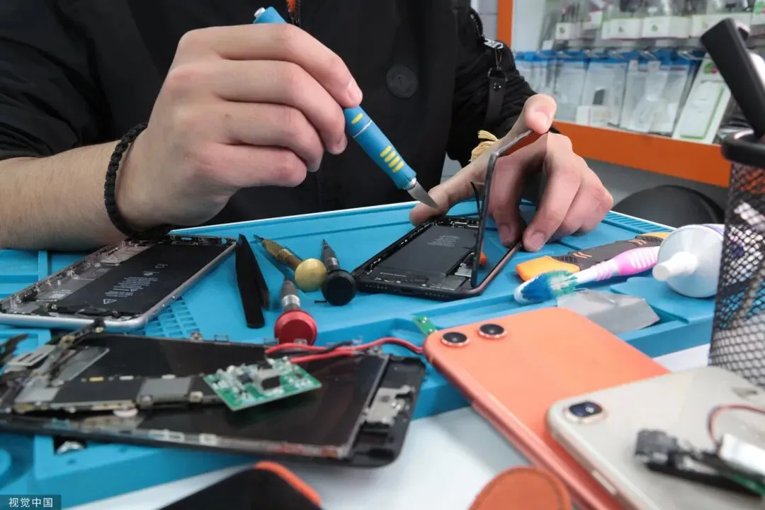 无序的手机翻新市场,为了10倍利润越线「淘金」 | 钛媒体·封面