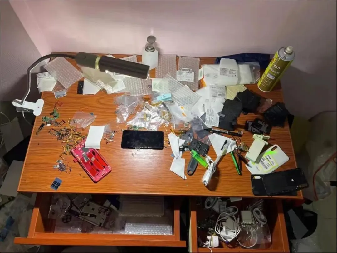 无序的手机翻新市场,为了10倍利润越线「淘金」 | 钛媒体·封面