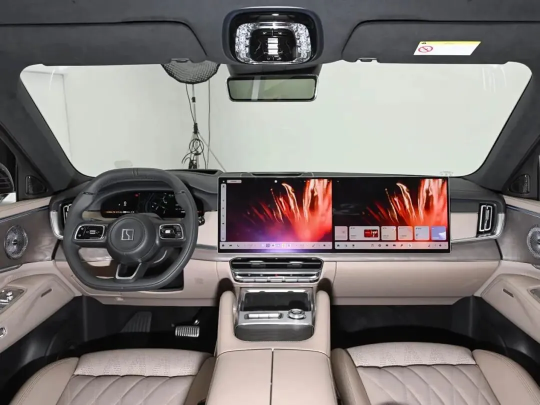 剑指40万级市场,极氪8X正式开启预售,能否打动高端用户?