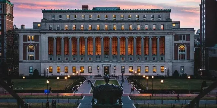 读市场营销专业,美国前50大学喜欢什么样的学生?