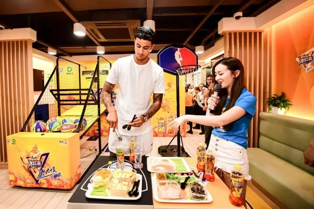 篮球营销界的第一把交椅,非康师傅冰红茶莫属!