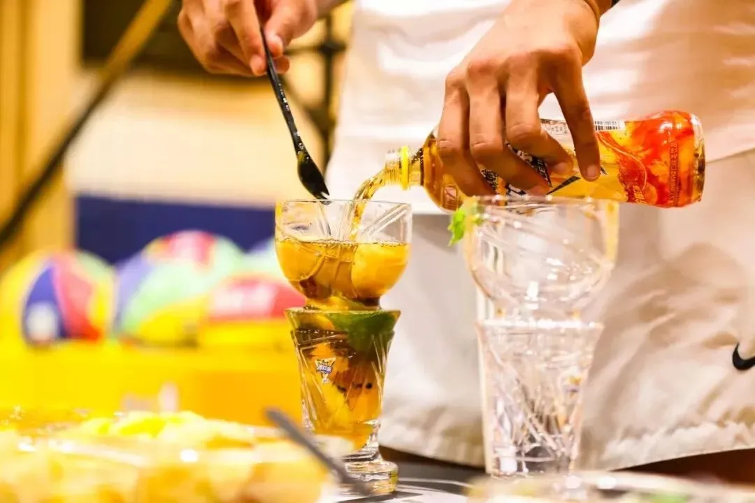 篮球营销界的第一把交椅,非康师傅冰红茶莫属!