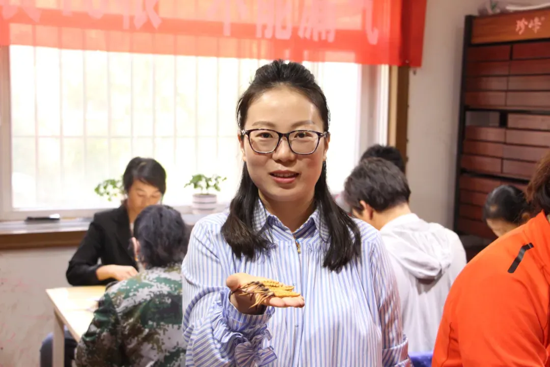 “虫草市场”暴雷!加了微信才知道,源头竟然这么便宜!