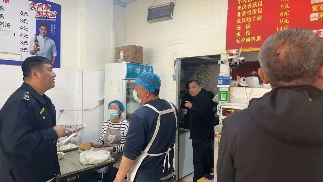 土右旗市场监管局:重拳出击开展网络餐饮食品全链条监管专项整治行动