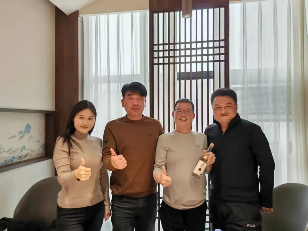 凝心聚力启新程丨慎初古酒营销总经理张坤赴豫走访核心客户,携手共筑品牌焕新蓝图